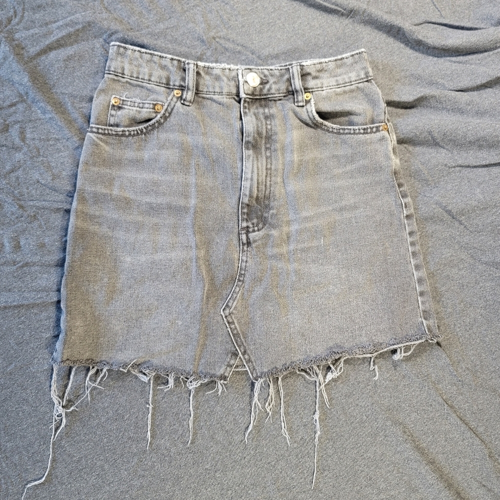 Zara Mini Skirt Womens Medium Black Jean Distressed Slit Front Button Up Denim